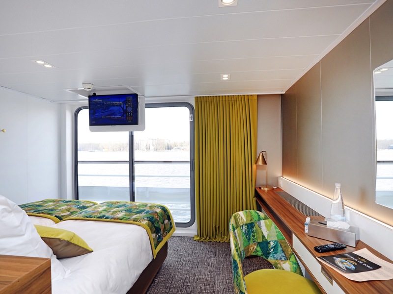 Upper Deck 2 Adjustable Twin Beds Cat A